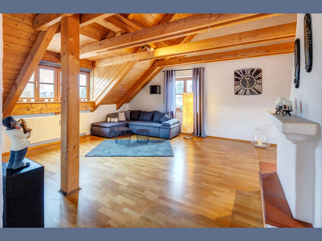 4 Zimmer Wohnung mit 140 m² in München – Bild 1