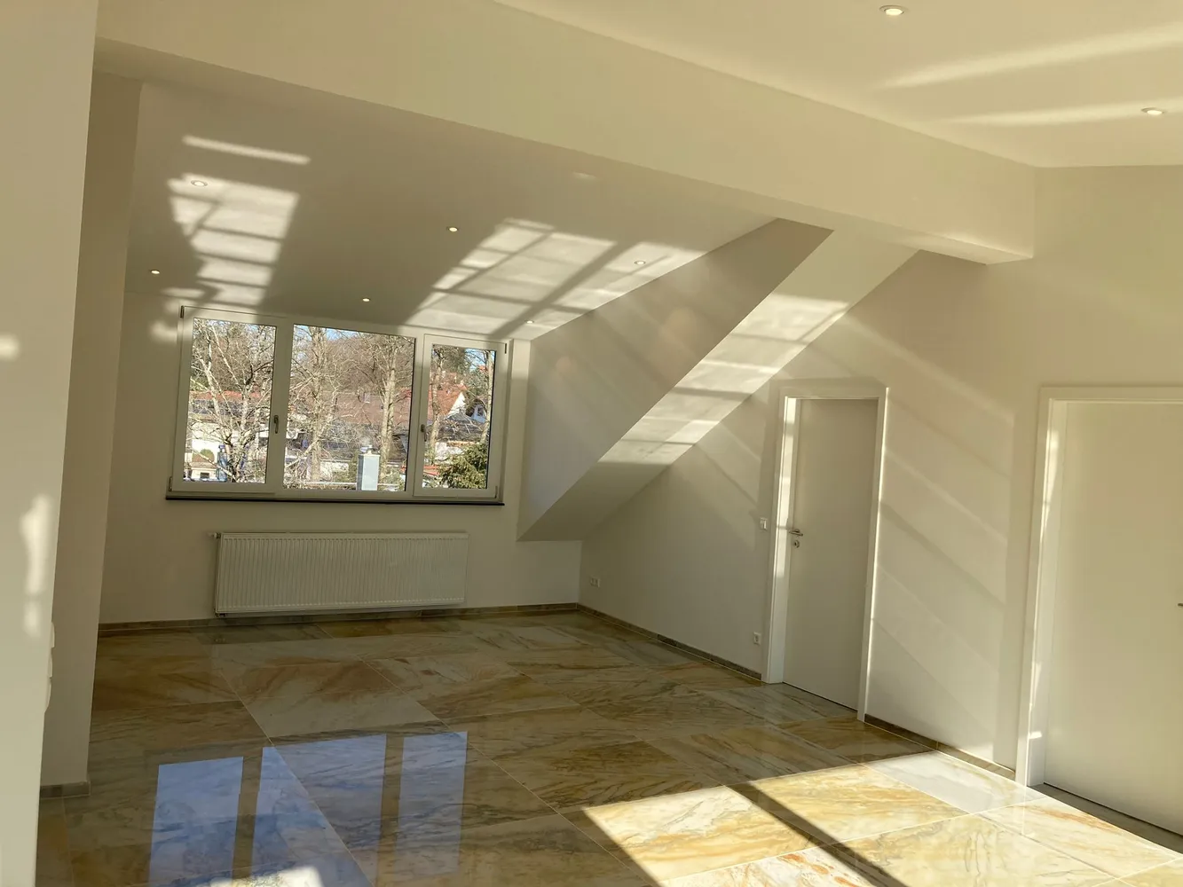 3 Zimmer Wohnung mit 130 m² in Freiburg im Breisgau – Bild 3