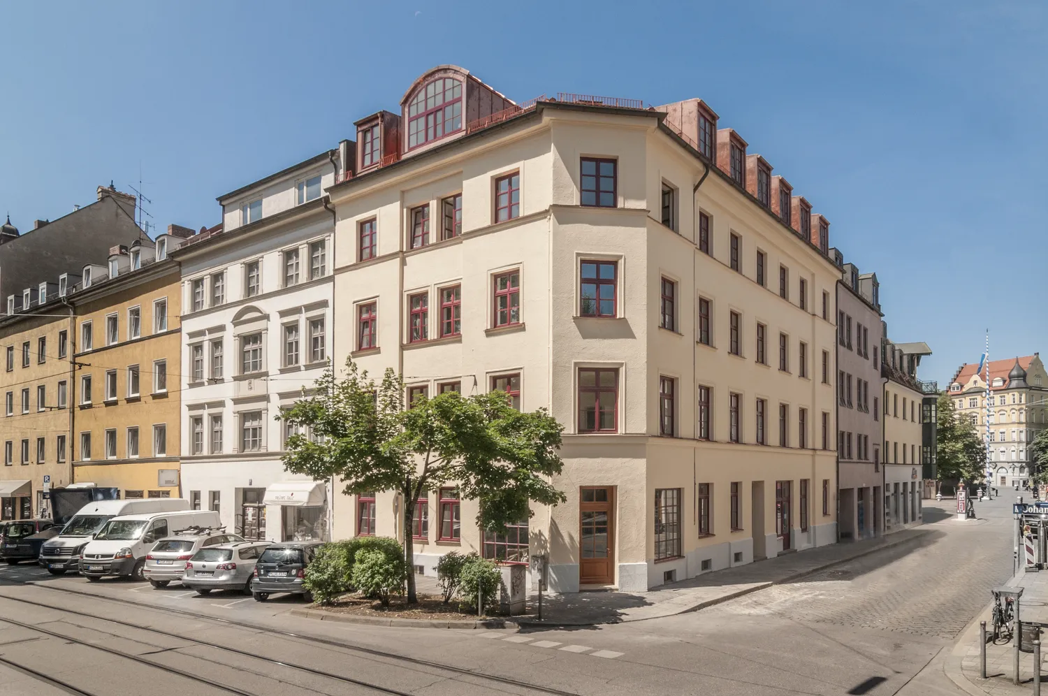 4 Zimmer Wohnung mit 89 m² in München – Bild 1