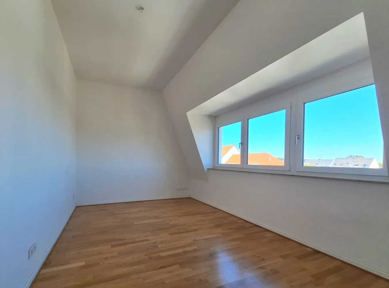 4 Zimmer Wohnung mit 97 m² in Leipzig – Bild 2
