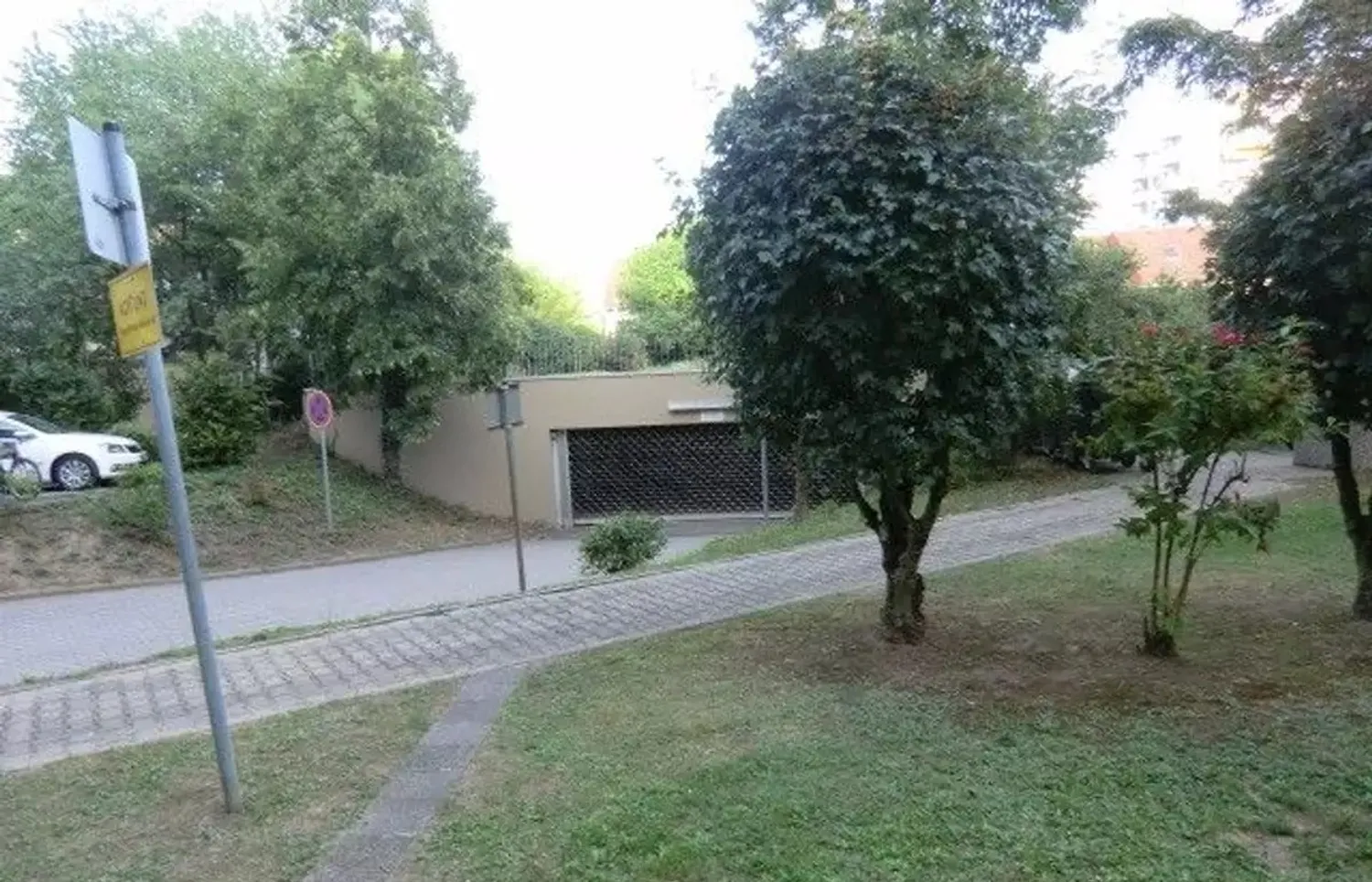 2 Zimmer Wohnung mit 60 m² in Karlsruhe – Bild 2