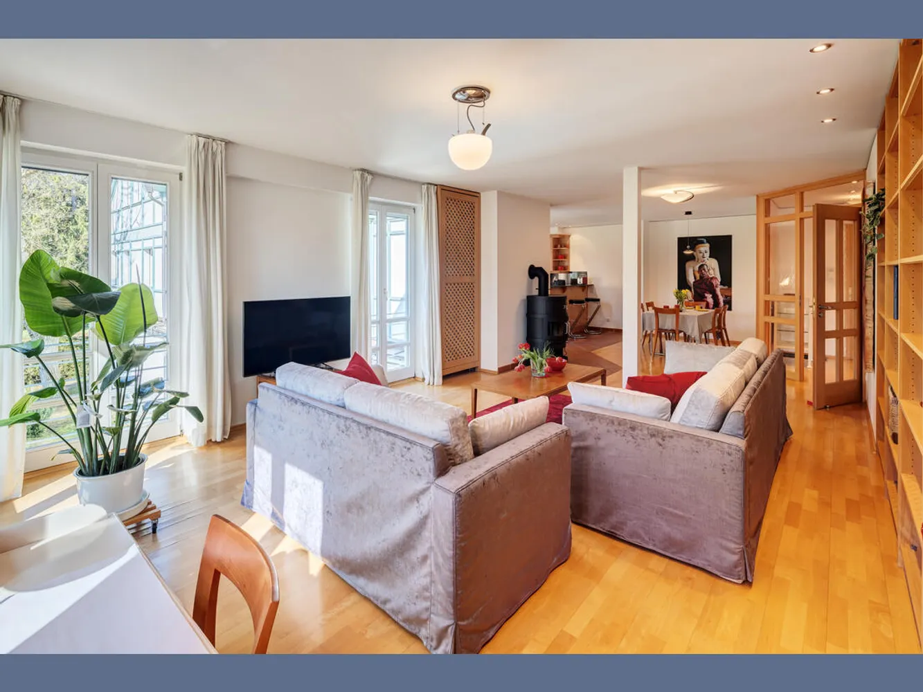 2 Zimmer Wohnung mit 100 m² in München – Bild 2