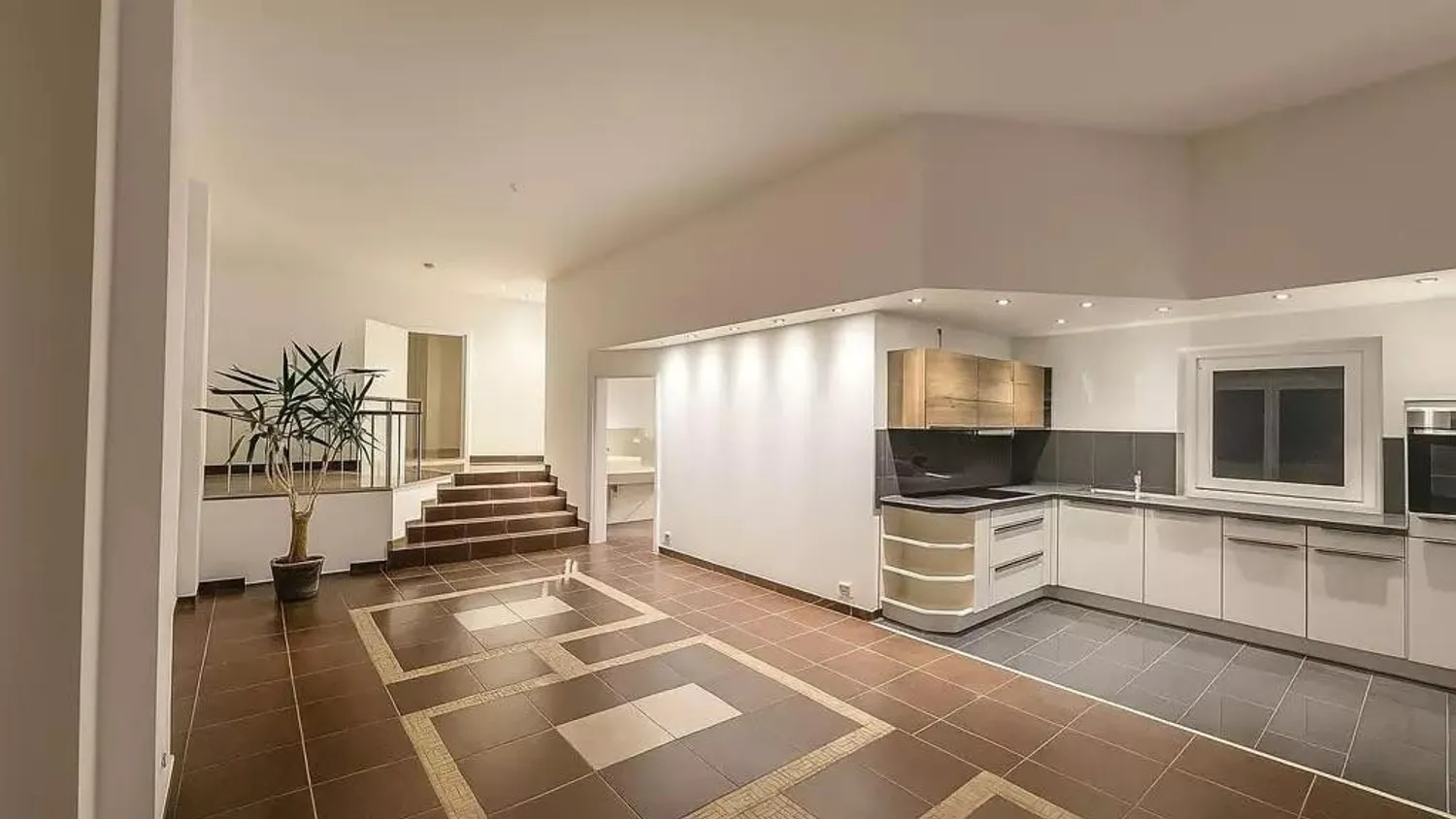 2 Zimmer Wohnung mit 76 m² in Wuppertal – Bild 2