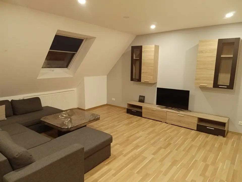 4 Zimmer Wohnung mit 25 m² in Bergheim – Bild 1