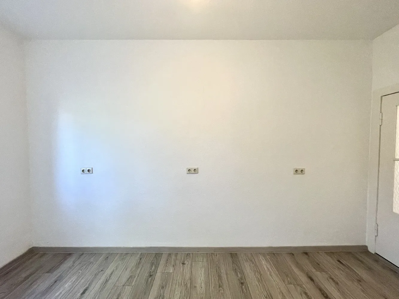 2 room apartment with 55 m² in Bitterfeld-Wolfen – Photo 2