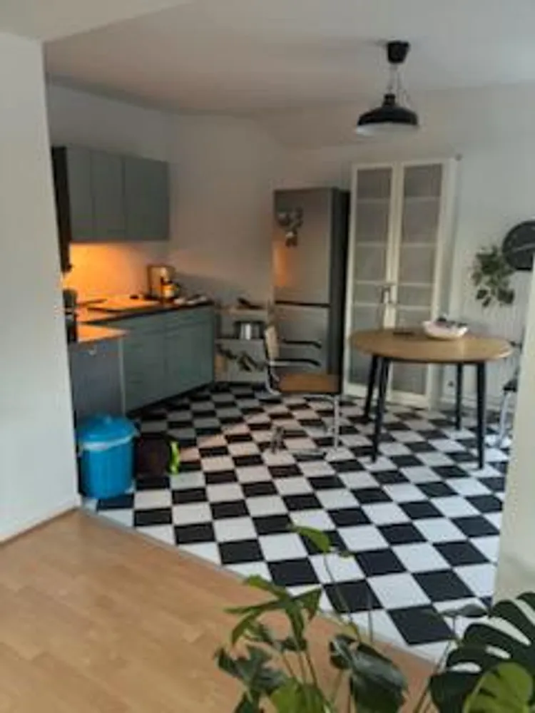 2 Zimmer Wohnung mit 64 m² in Düsseldorf – Bild 2