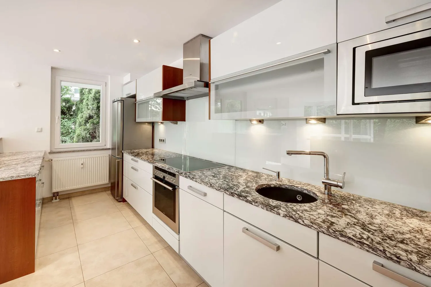 4 Zimmer Wohnung mit 139 m² in Starnberg – Bild 2