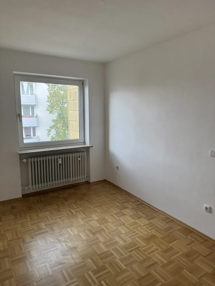 3 Zimmer Wohnung mit 76 m² in München – Bild 4