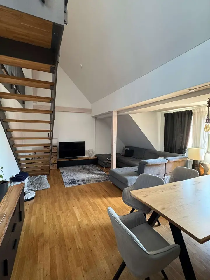 4 Zimmer Wohnung mit 131 m² in Kamenz – Bild 1
