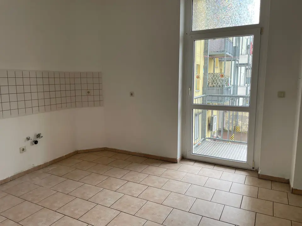4 Zimmer Wohnung mit 82 m² in Halle (Saale) – Bild 4