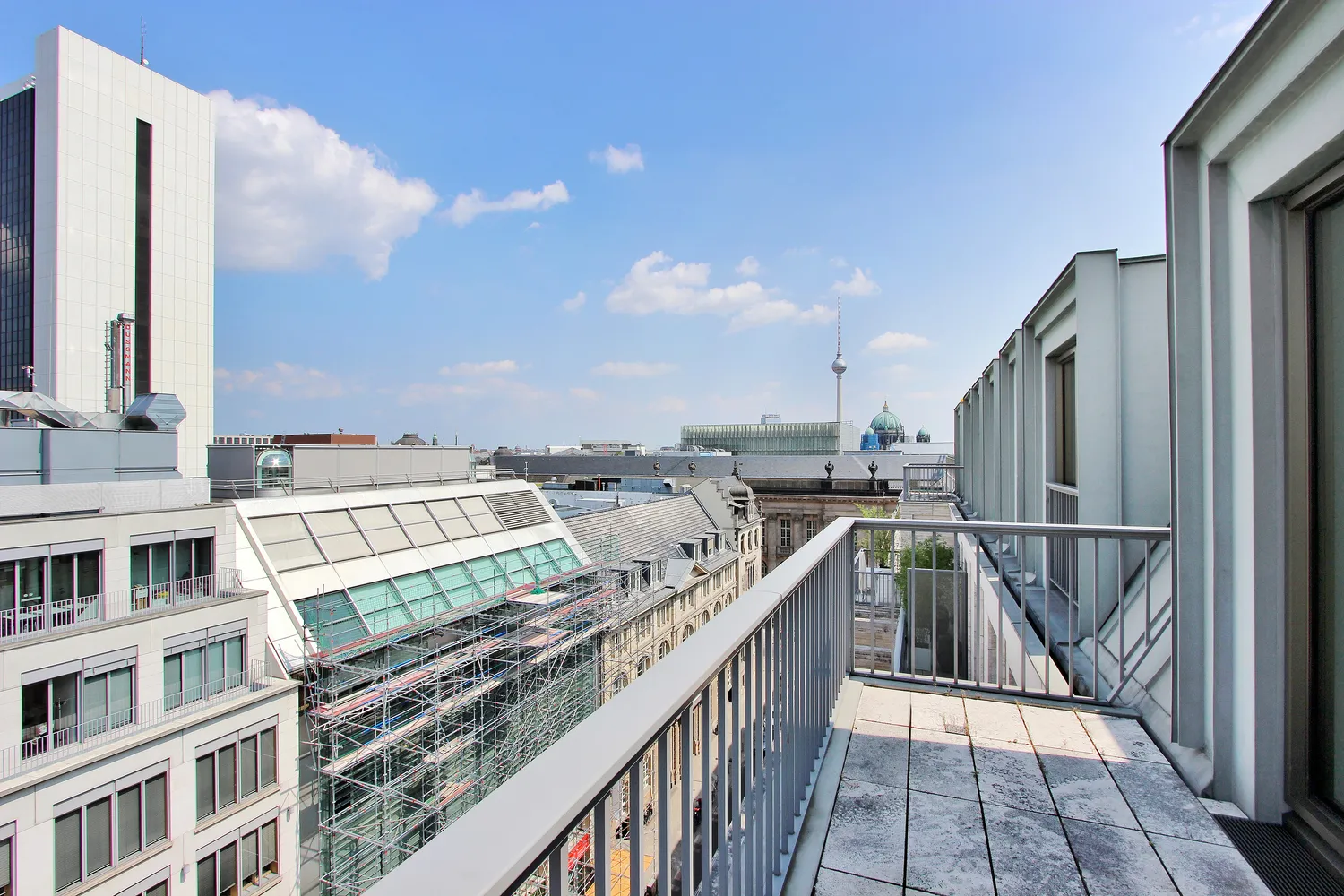 4 Zimmer Wohnung mit 178 m² in Berlin – Bild 4