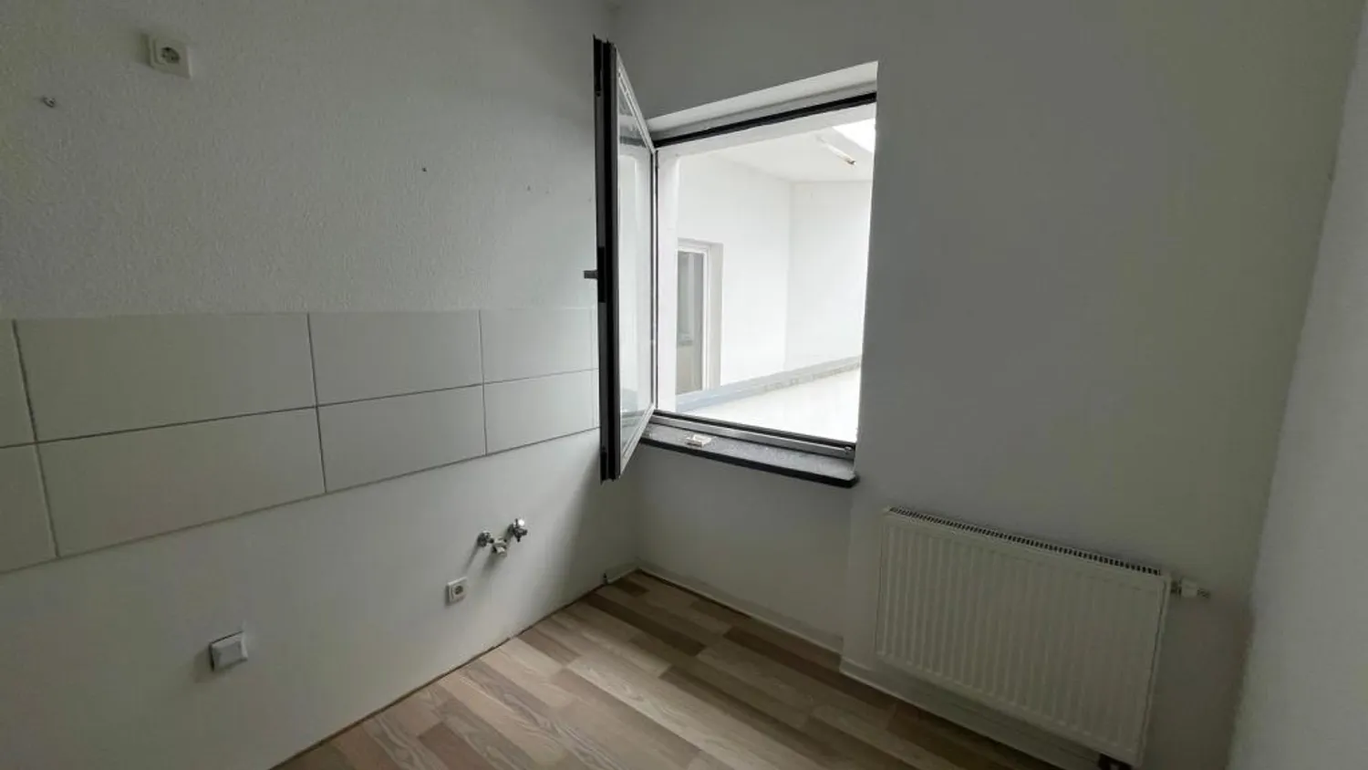 1 Zimmer Wohnung mit 54 m² in Saarbrücken – Bild 4