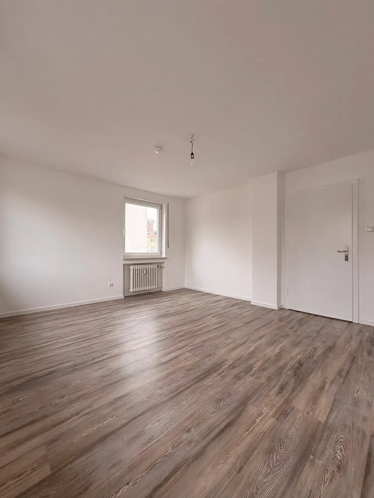3 Zimmer Wohnung mit 90 m² in Düsseldorf – Bild 3