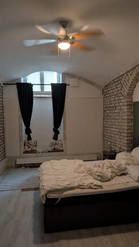 7 Zimmer Wohnung mit 188 m² in München – Bild 4