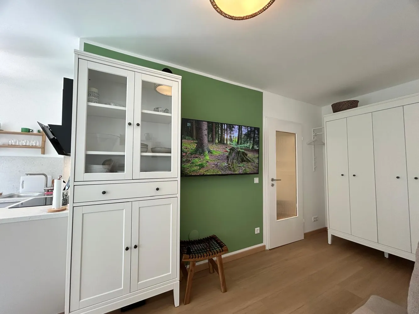 1 room apartment with 27 m² in Munich – Photo 4