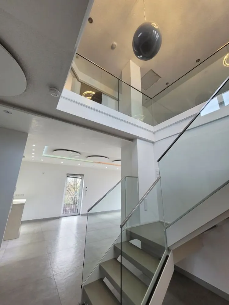 5 room house with 200 m² in Wiesbaden – Photo 5