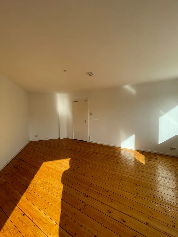 2 Zimmer Wohnung mit 72 m² in Hamburg – Bild 2