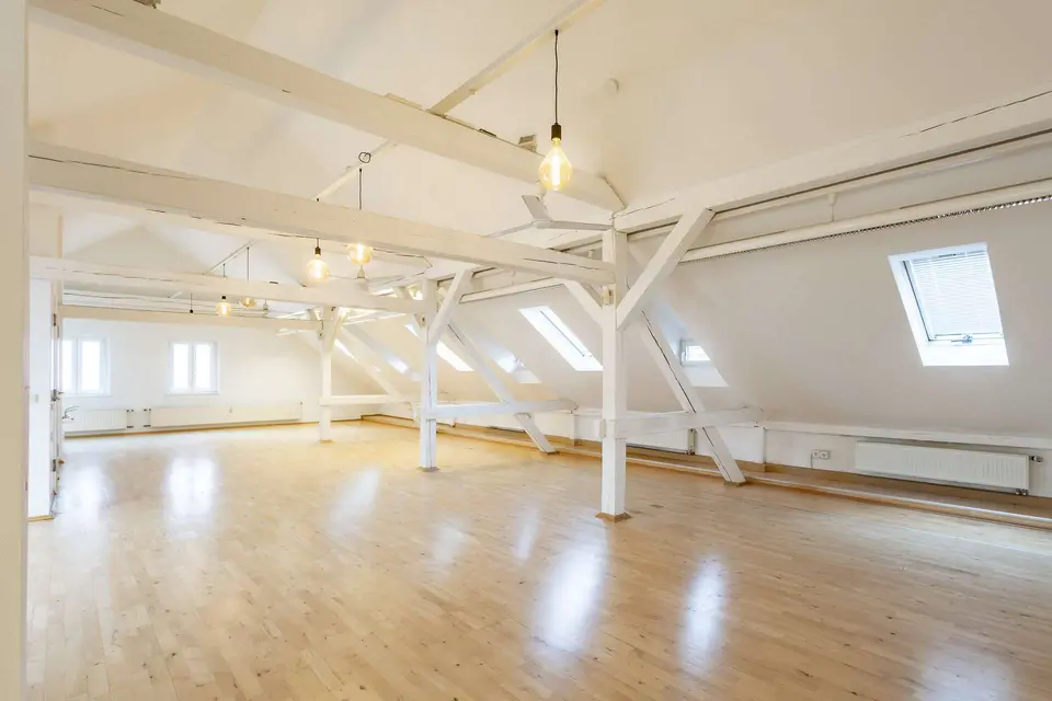 2 Zimmer Wohnung mit 111 m² in Nürnberg – Bild 9