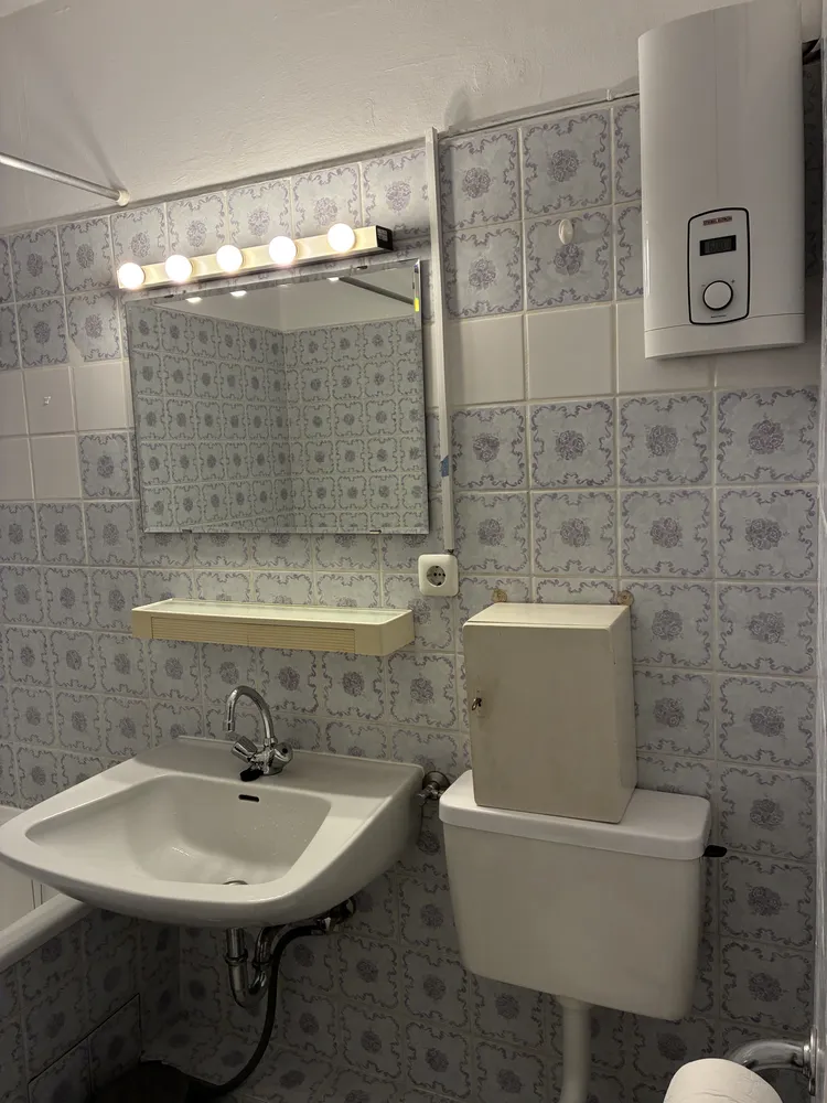 1 room apartment with 32 m² in Hamburg – Photo 12