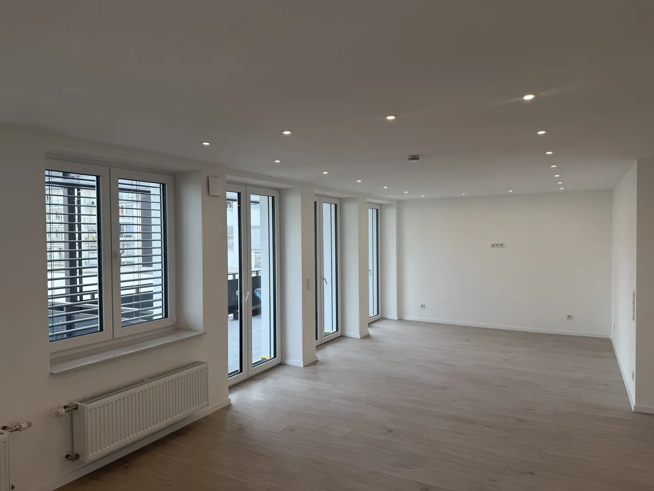 3 Zimmer Wohnung mit 108 m² in Düsseldorf – Bild 2