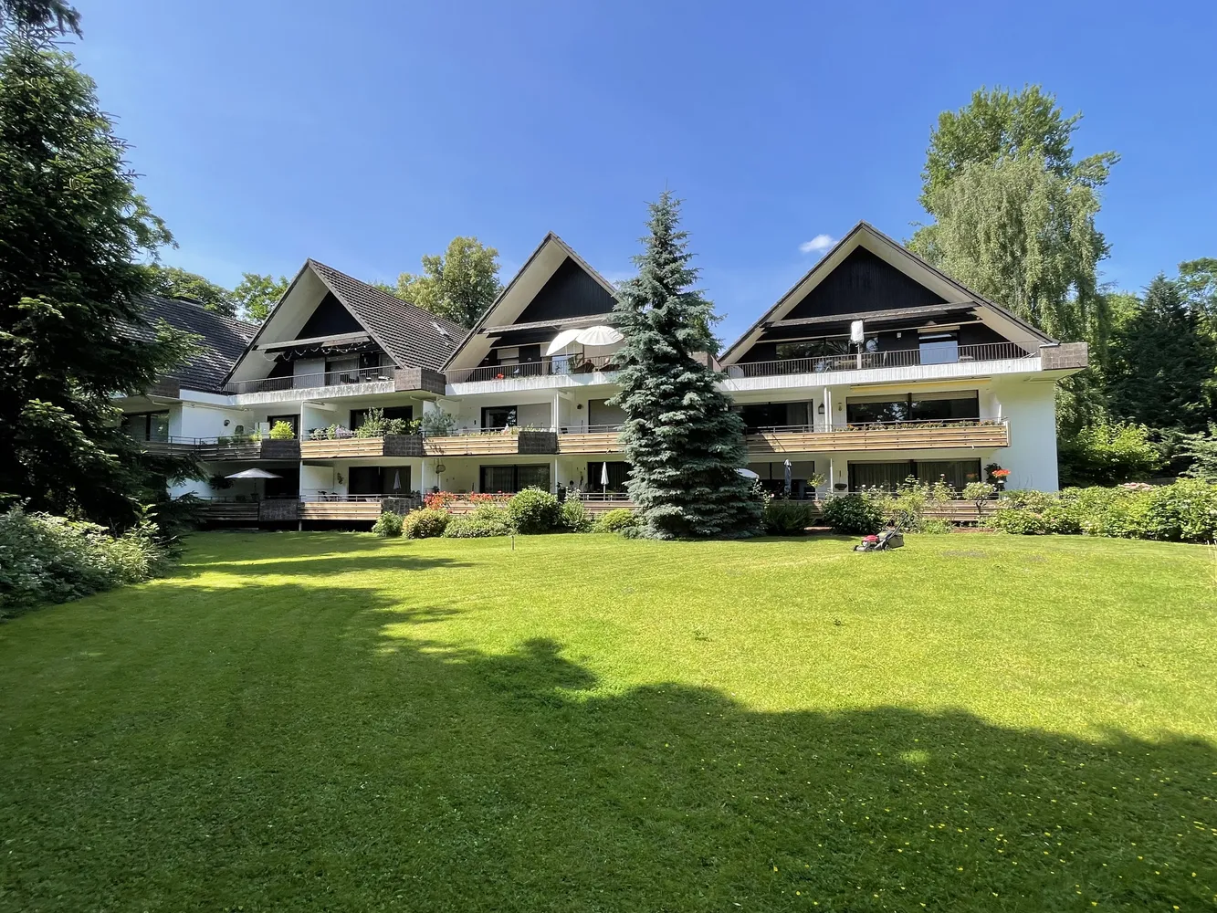 2 Zimmer Wohnung mit 65 m² in Krefeld – Bild 1