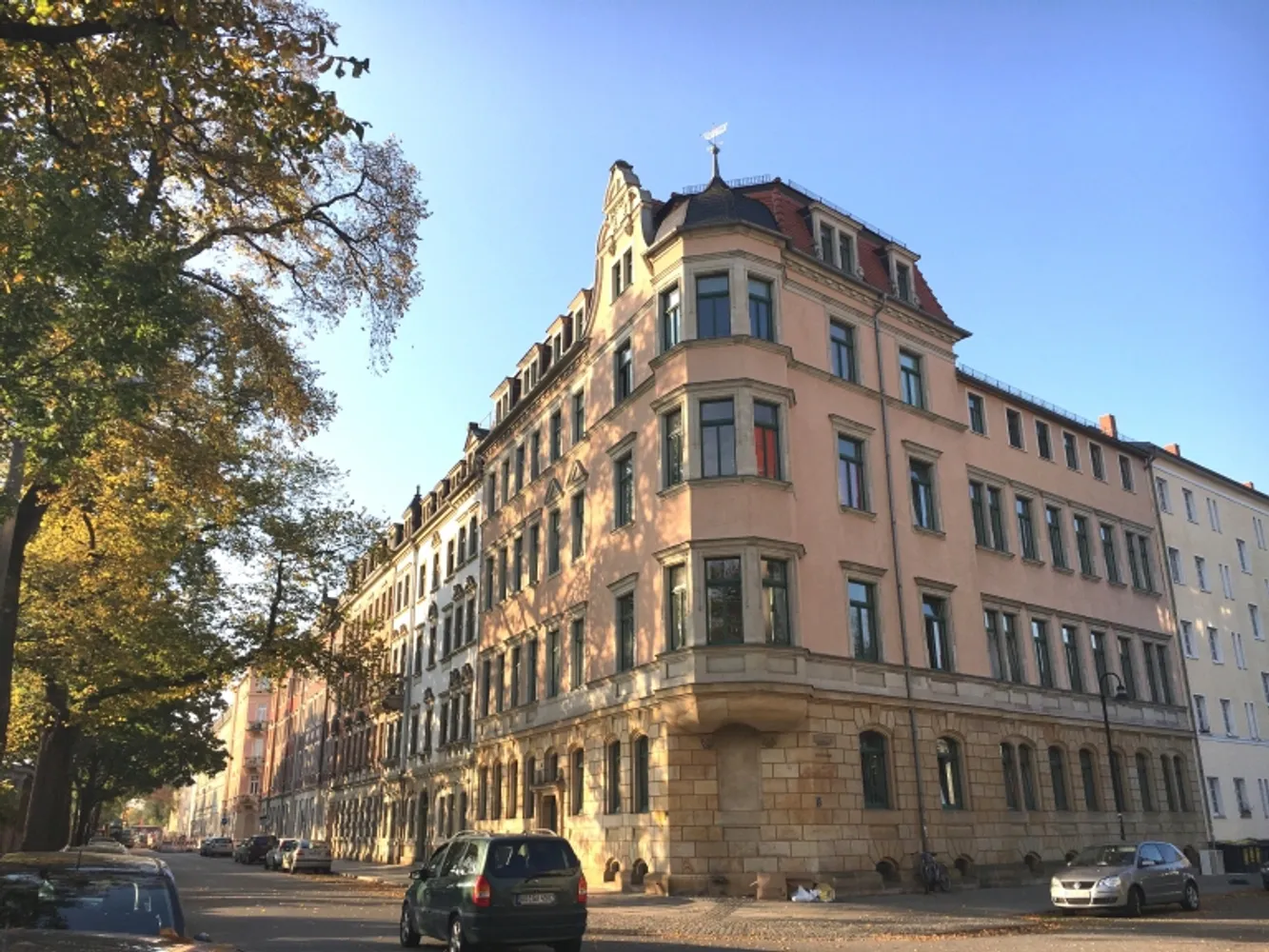 4 Zimmer Wohnung mit 104 m² in Dresden – Bild 1