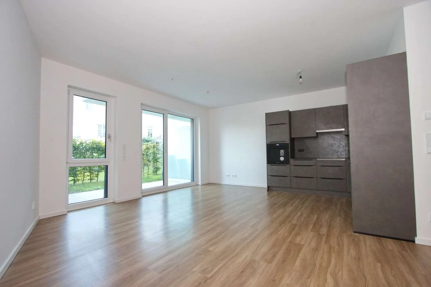 2 Zimmer Wohnung mit 66 m² in Berlin – Bild 2