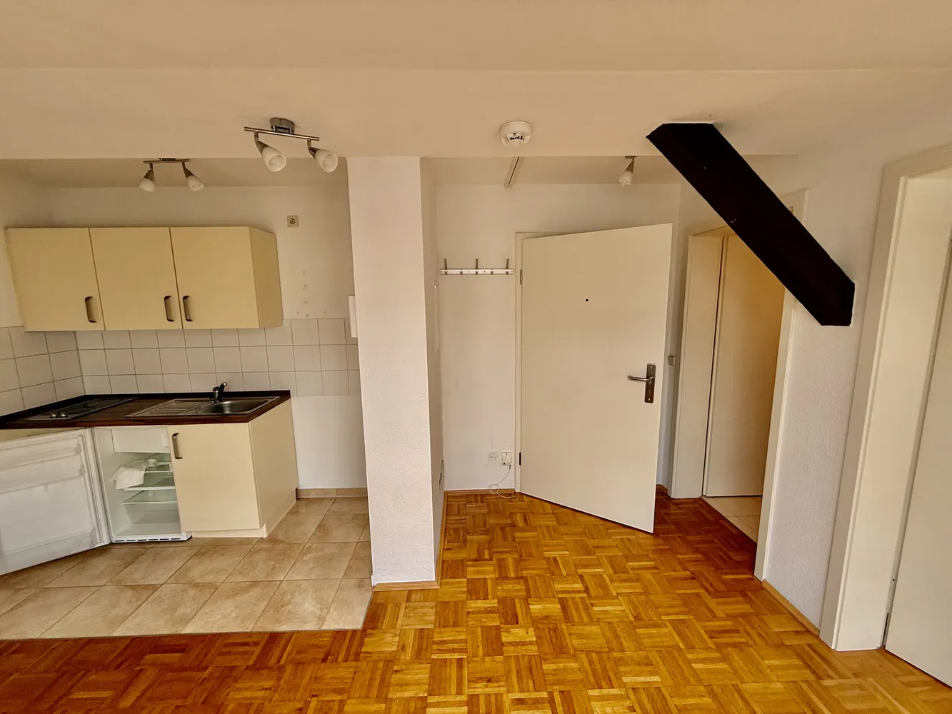 2 Zimmer Wohnung mit 26 m² in Halle (Saale) – Bild 8