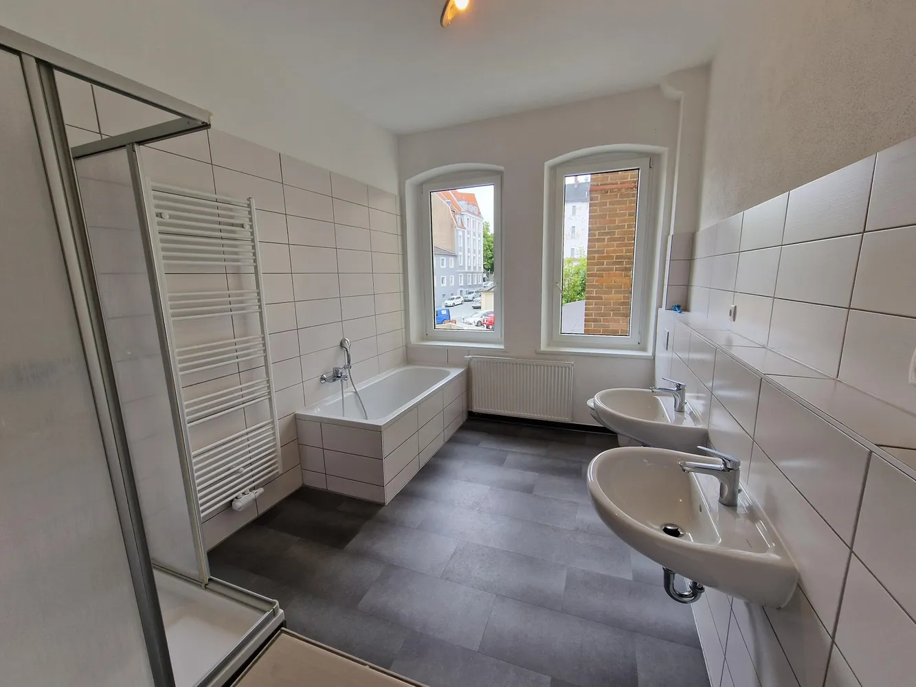 4 Zimmer Wohnung mit 148 m² in Hof – Bild 1