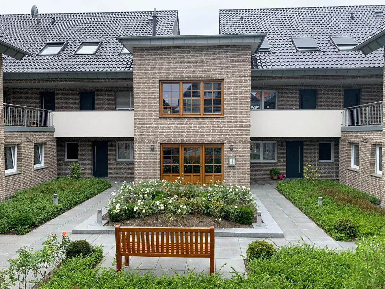 3 Zimmer Wohnung mit 128 m² in Düsseldorf – Bild 2