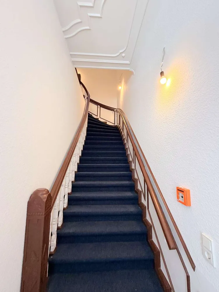 7 Zimmer Wohnung mit 177 m² in Bremen – Bild 2