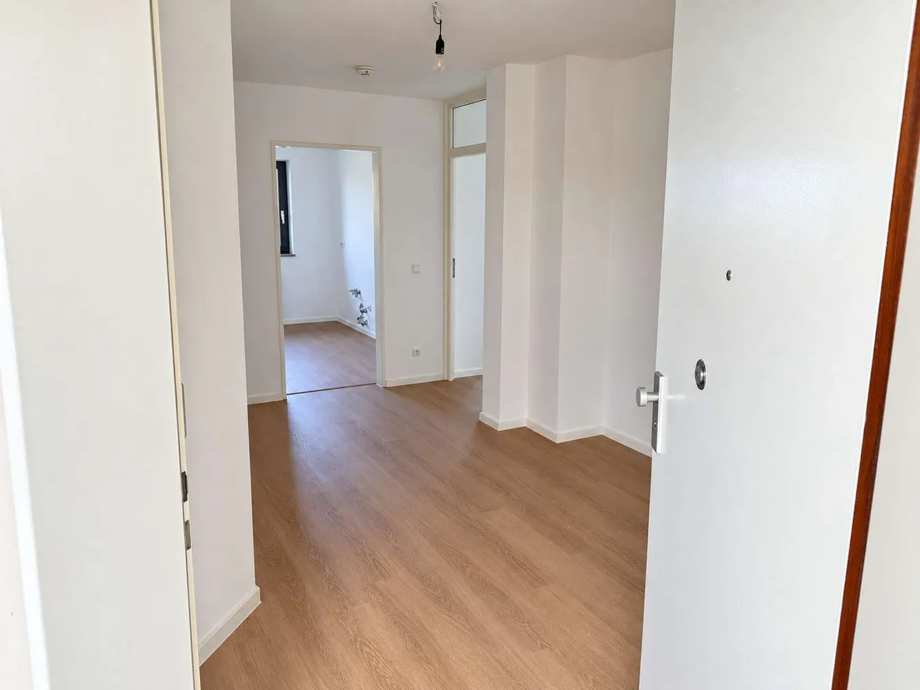 4 Zimmer Wohnung mit 108 m² in München – Bild 2