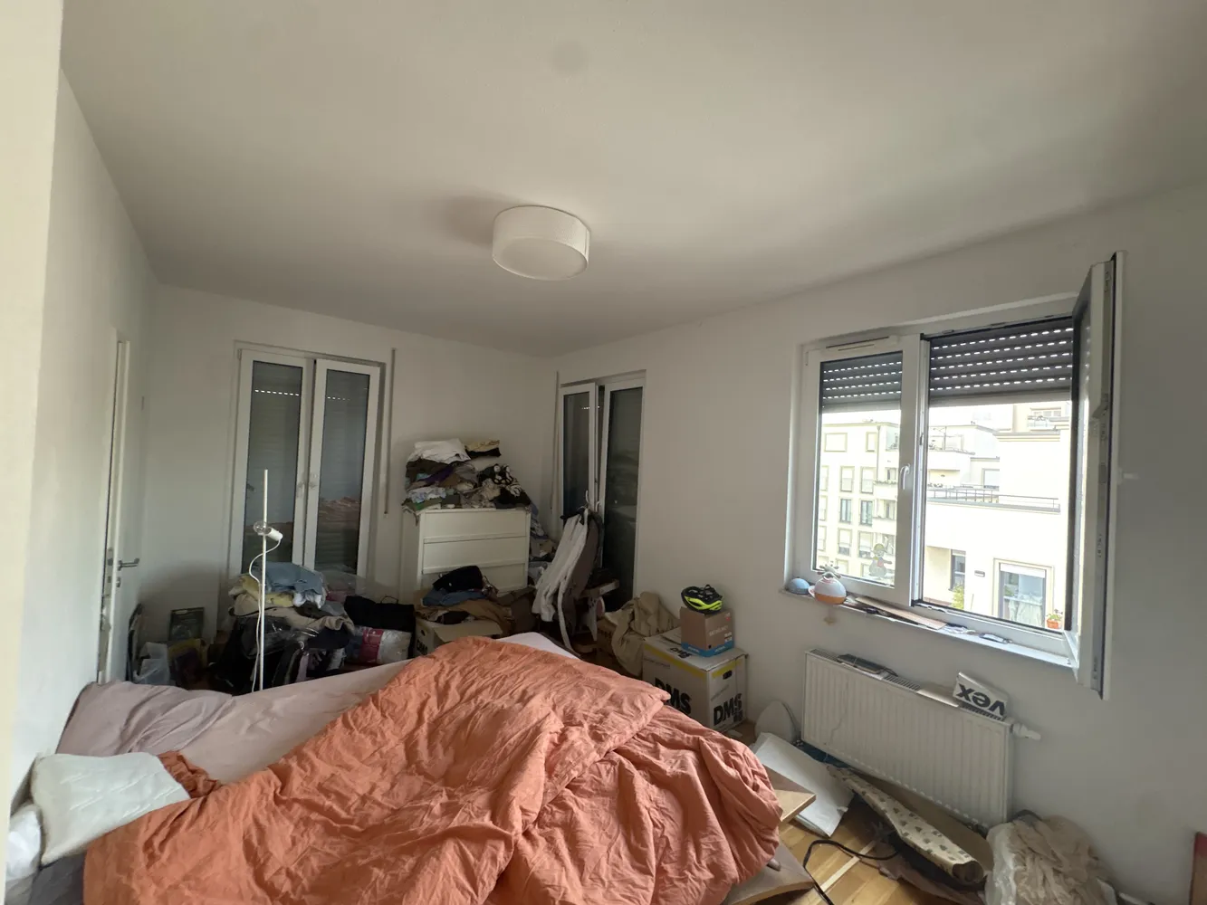 5 Zimmer Wohnung mit 137 m² in Frankfurt am Main – Bild 1
