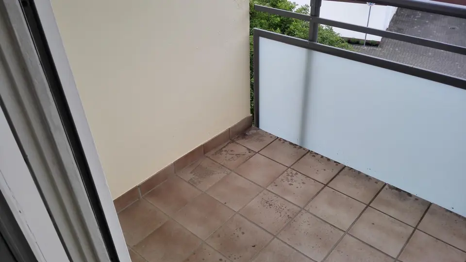 2 Zimmer Wohnung mit 42 m² in Weinheim – Bild 2
