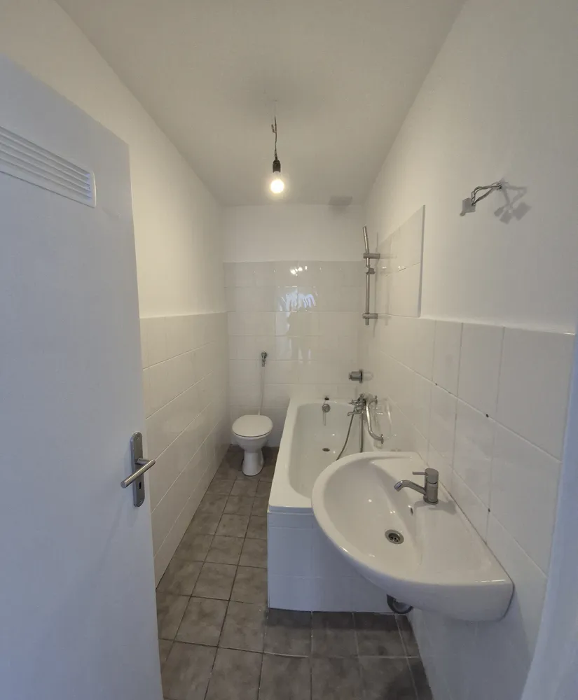 2 Zimmer Wohnung mit 65 m² in Wuppertal – Bild 3