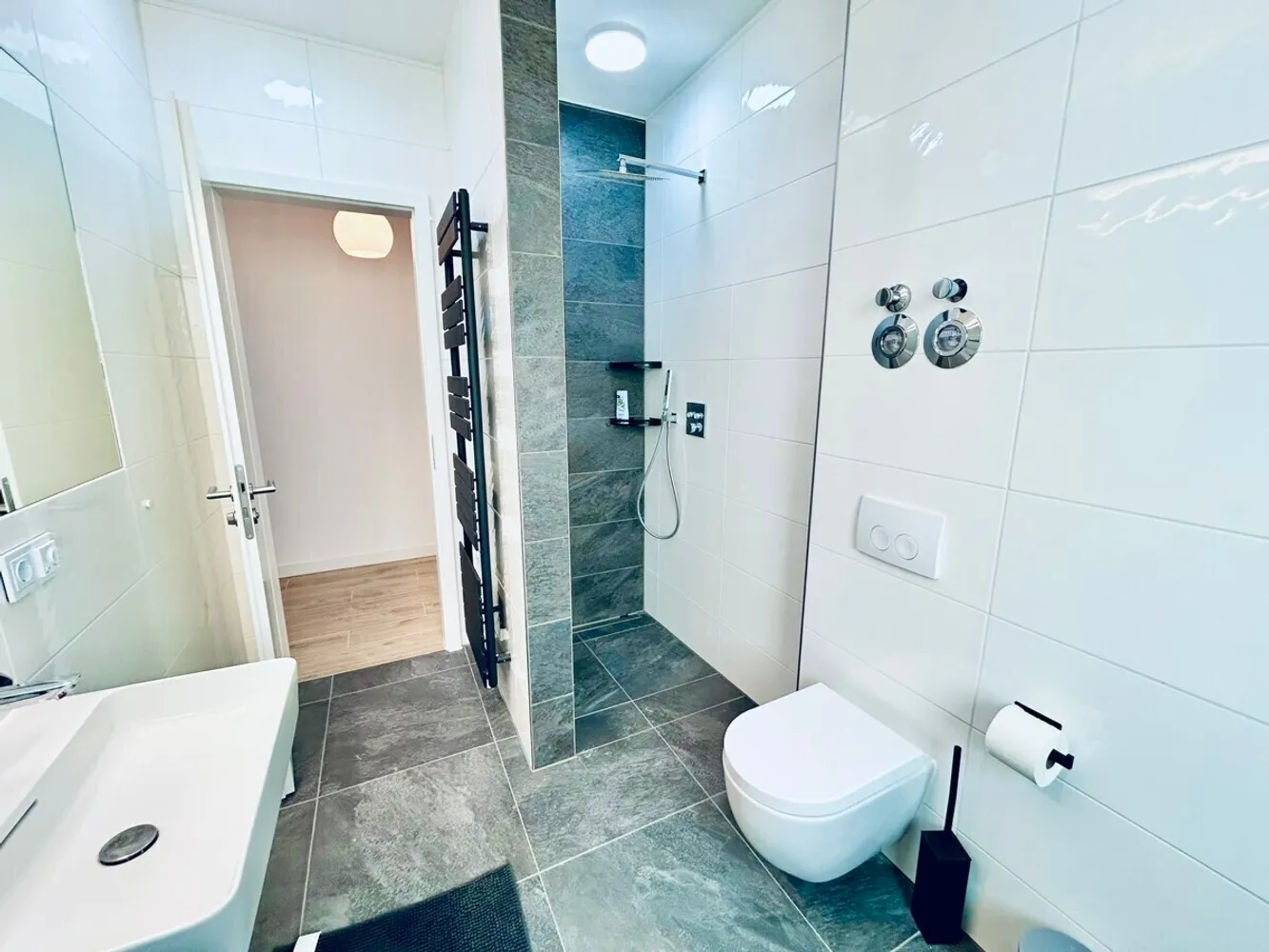 2 Zimmer Wohnung mit 75 m² in Wiesbaden – Bild 9