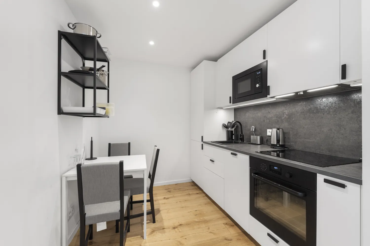 4 Zimmer Wohnung mit 75 m² in München – Bild 3