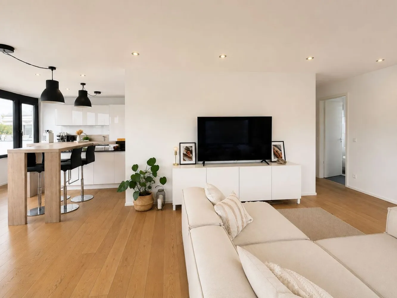 4 Zimmer Wohnung mit 132 m² in Stuttgart – Bild 2