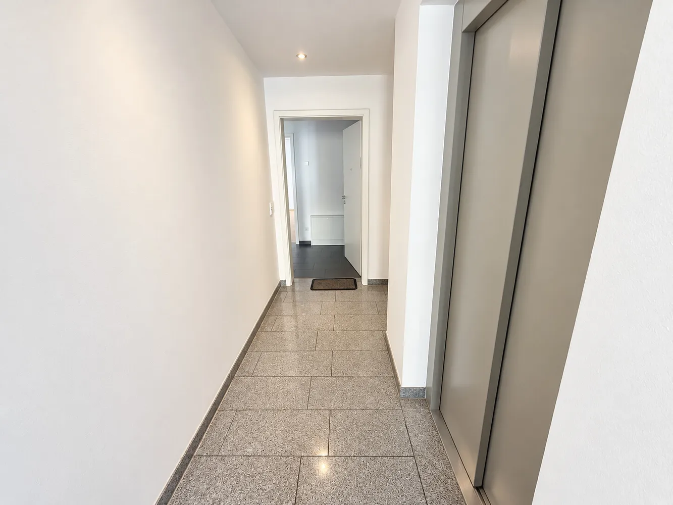 3 Zimmer Wohnung mit 95 m² in Köln – Bild 4