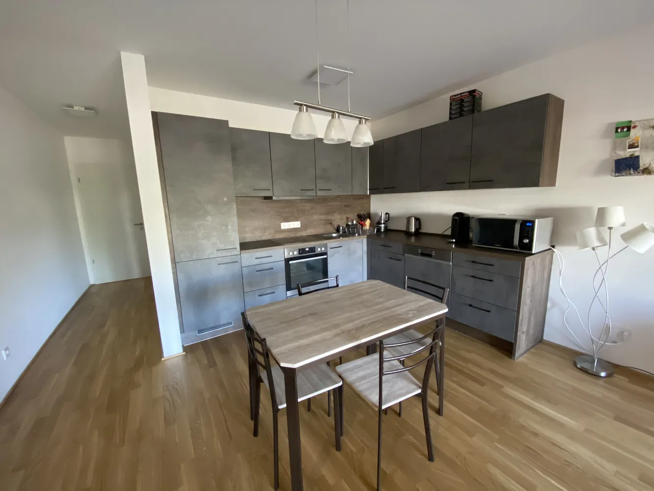 3 Zimmer Wohnung mit 75 m² in Frankfurt am Main – Bild 2