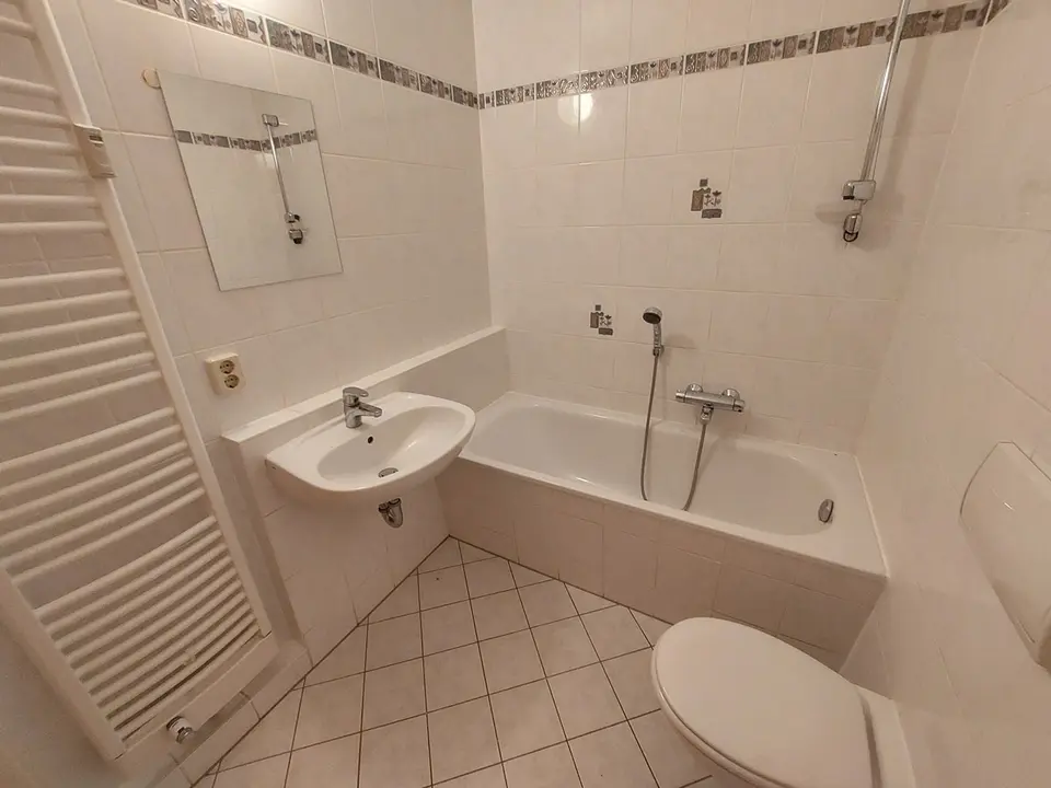 2 Zimmer Wohnung mit 54 m² in Suhl – Bild 6