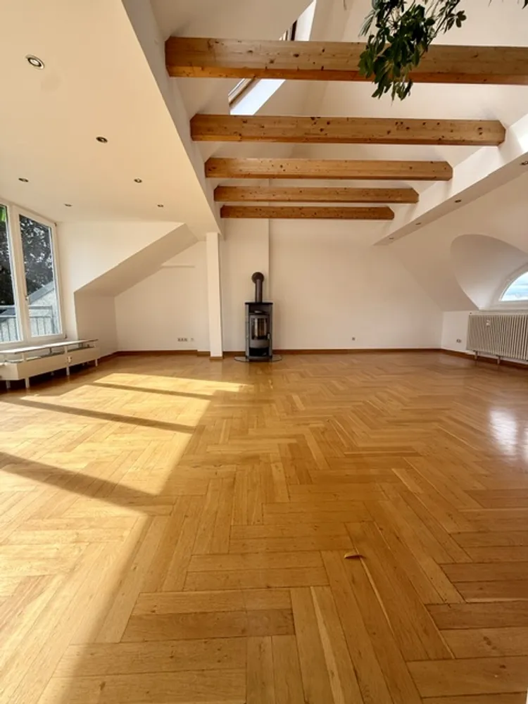 2 Zimmer Wohnung mit 111 m² in Berlin – Bild 7