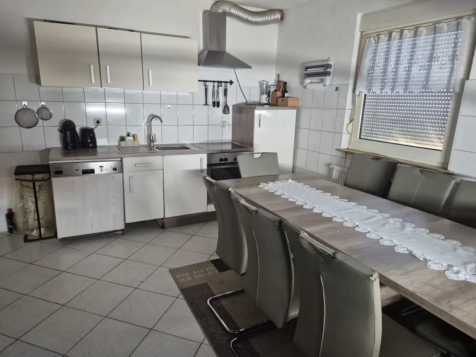 8 Zimmer Wohnung mit 220 m² in Miltenberg – Bild 3