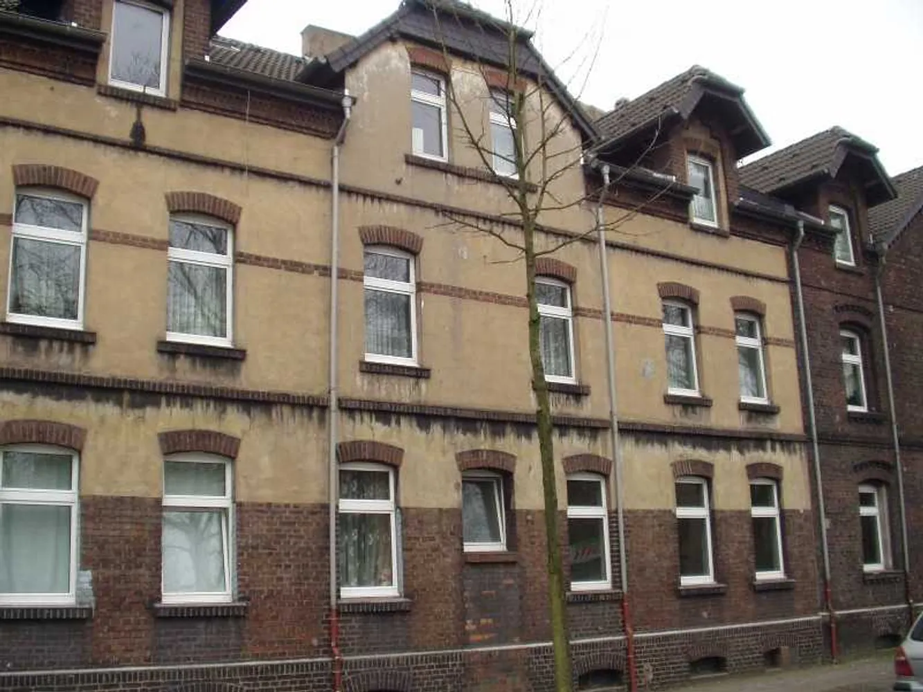 4 Zimmer Wohnung mit 65 m² in Duisburg – Bild 1