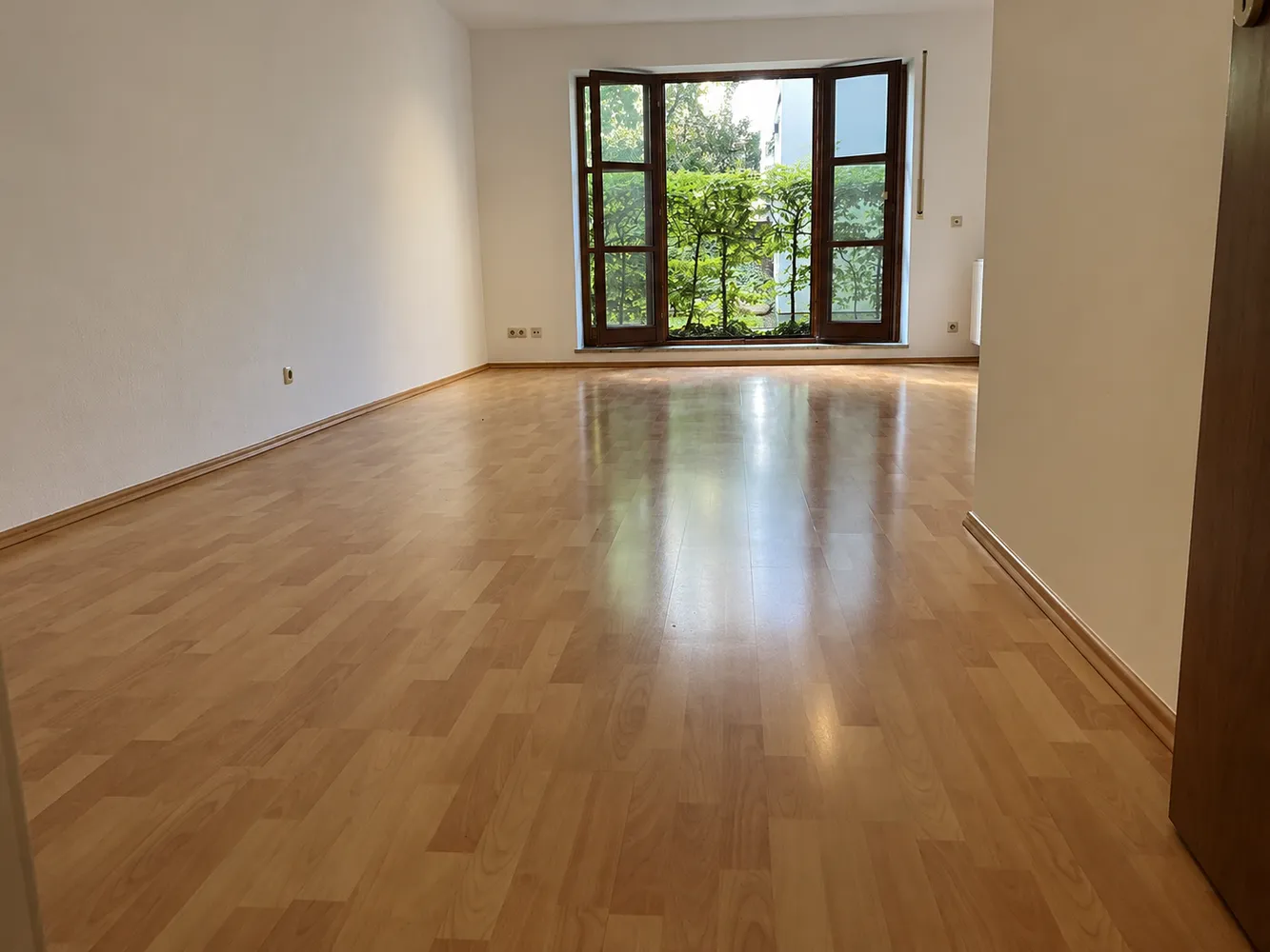 1 Zimmer Wohnung mit 50 m² in Augsburg – Bild 1