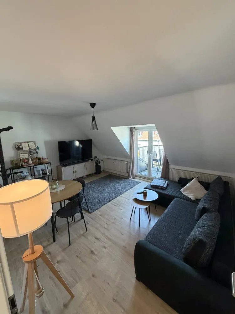 3 Zimmer Wohnung mit 75 m² in Düsseldorf – Bild 2