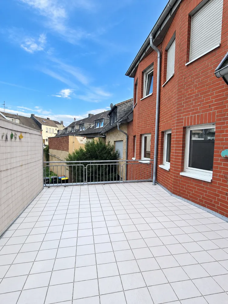 3 room apartment with 100 m² in Grevenbroich – Photo 3