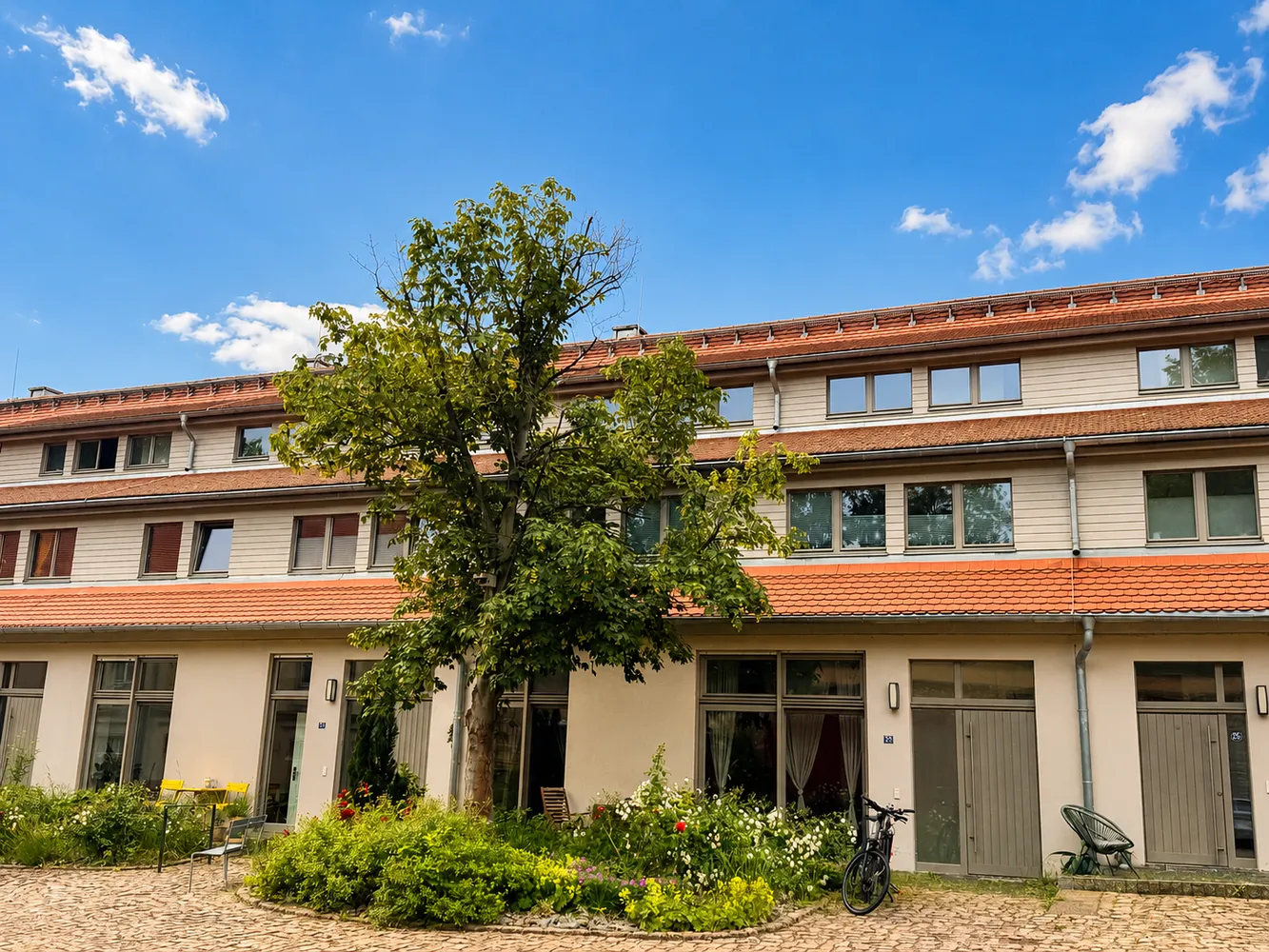1 Zimmer Wohnung mit 82 m² in Halle (Saale) – Bild 1