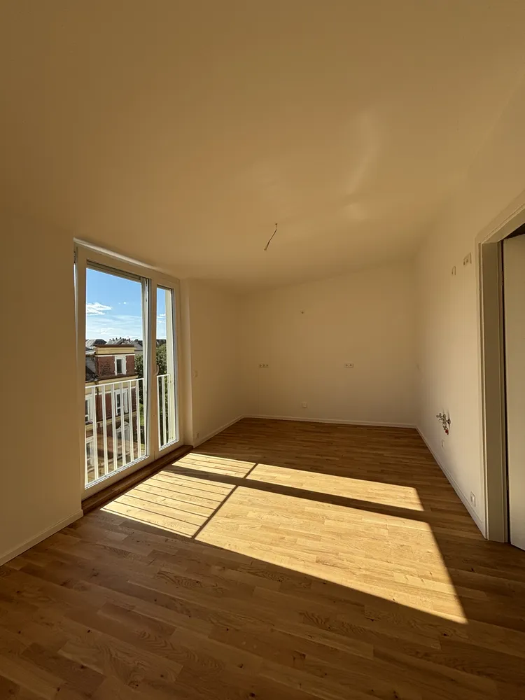 3 Zimmer Wohnung mit 107 m² in Chemnitz – Bild 2