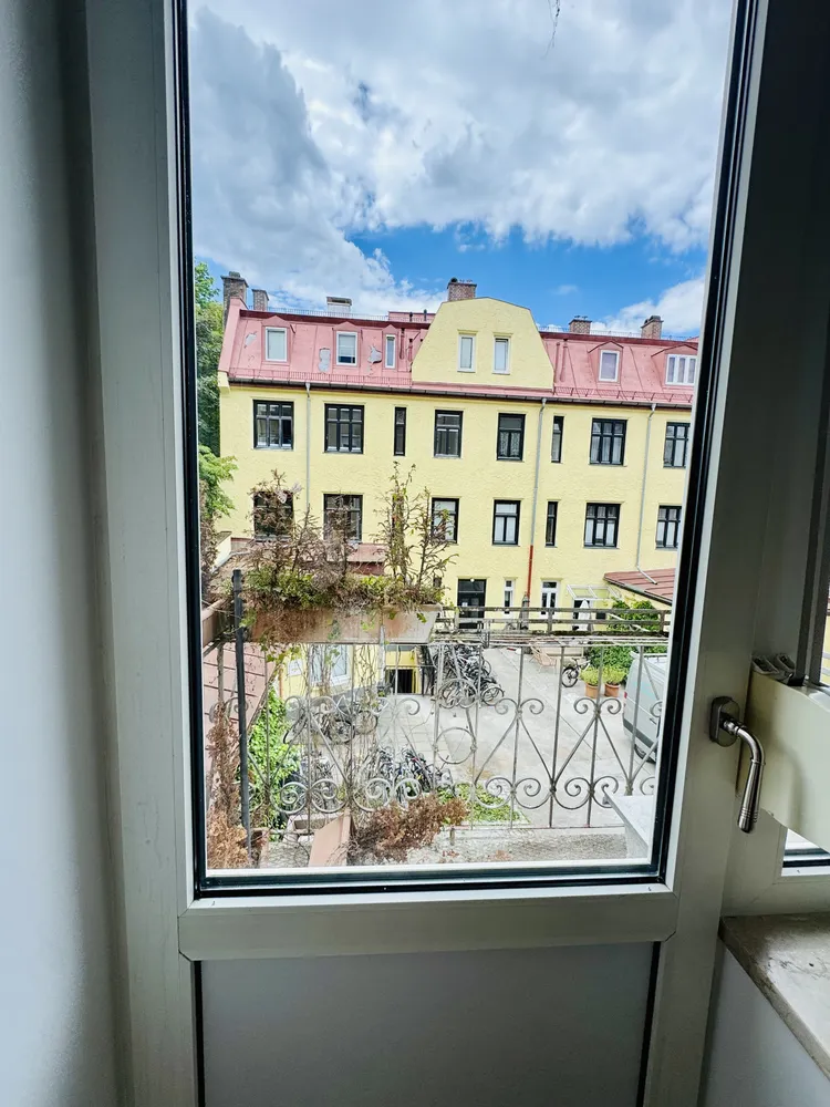 4 room apartment with 136 m² in Munich – Photo 4